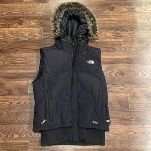 Women’s NORTHFACE Hodded Vest size Large